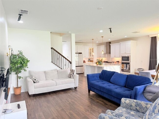 Building Photo - 11131 Sundrift Dr