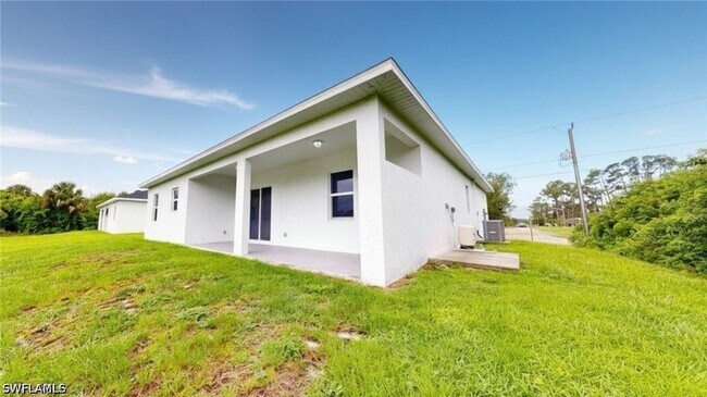 Building Photo - 6050 Stratton Rd