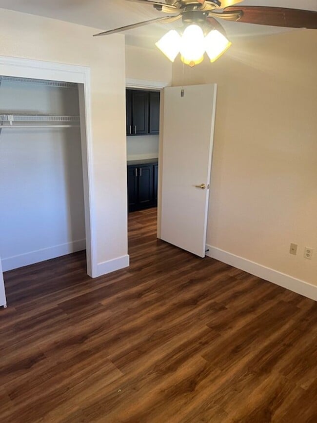 Building Photo - Beautifully Updated 2 Bedroom, 2 Bathroom ...