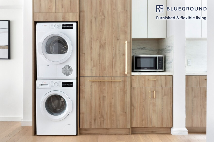 Building Photo - 340 E 52nd St