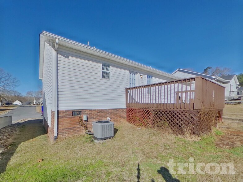 Building Photo - 5130 Daffodil Ln