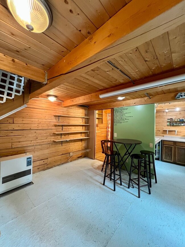Building Photo - 1 Bedroom Cabin with Water Holding Tank / ...