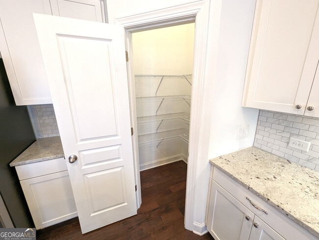 Building Photo - 146 Brindle Ln