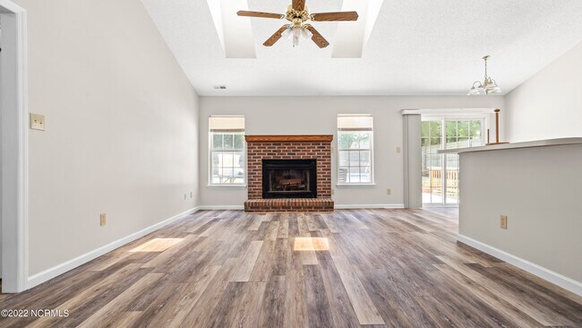 Building Photo - 220 Audubon Dr