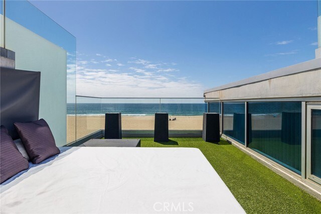 Building Photo - 2024 The Strand