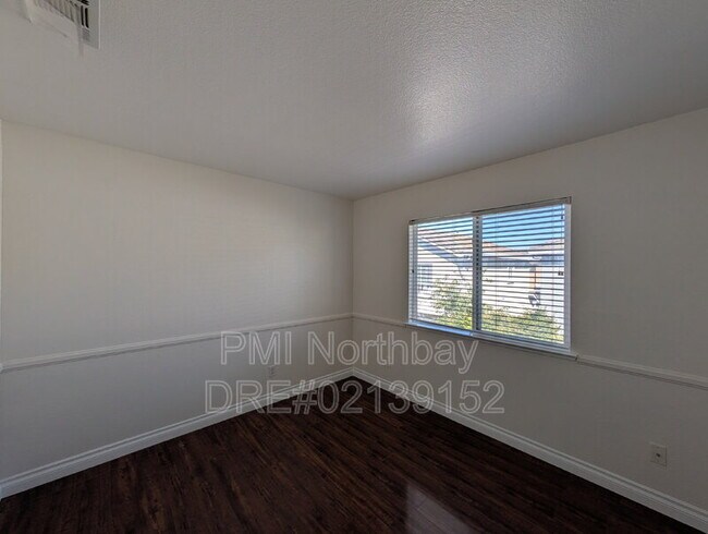 Building Photo - 5052 Gothic Ct