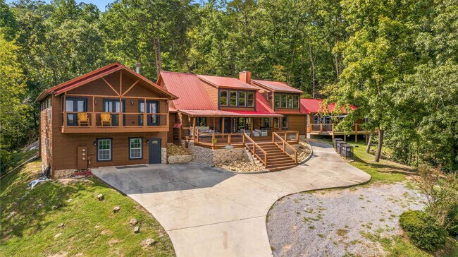 Building Photo - 2209 Henderson Springs Rd