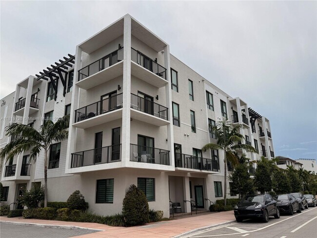 Building Photo - 4700 NW 84th Ave