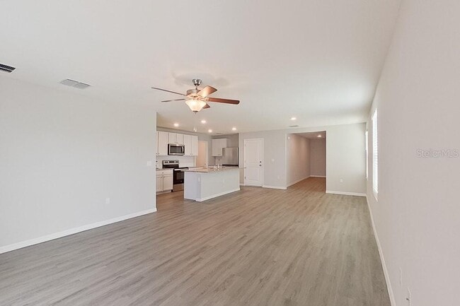 Building Photo - 8740 SW 43rd Ter