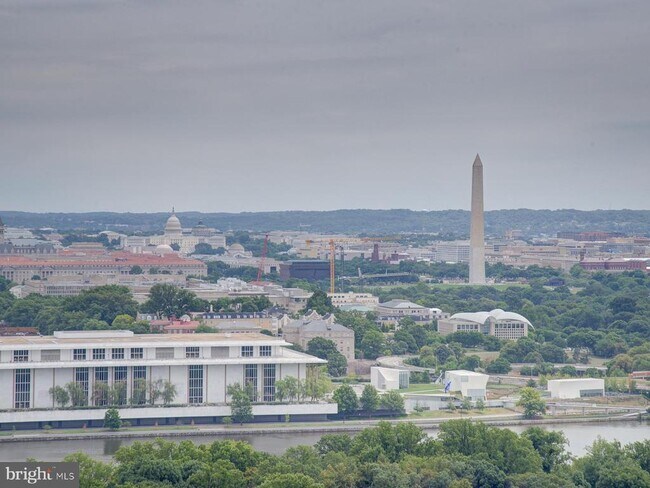 Building Photo - 1111 19th St N