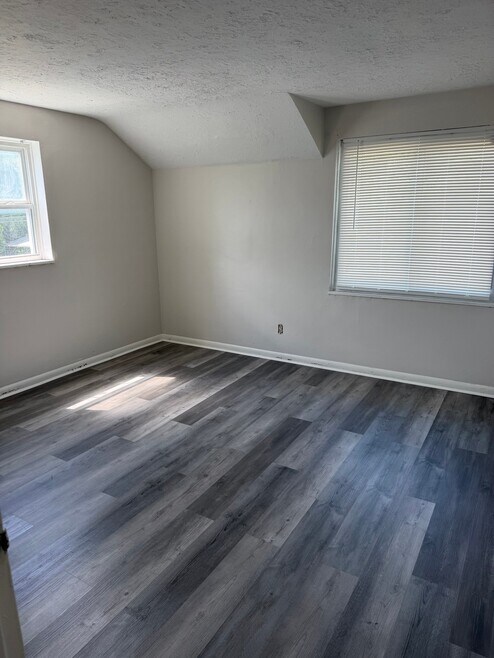 Building Photo - 1563 Gault St