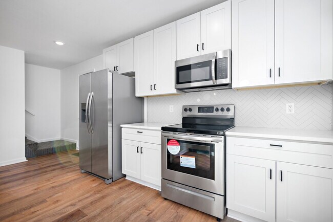 Building Photo - 4516 Mercier St