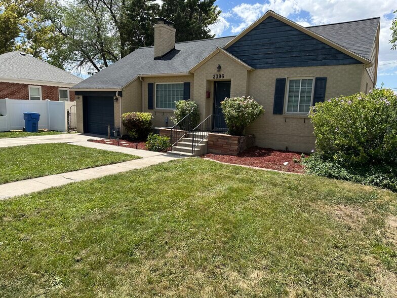 Building Photo - 3396 S Lorraine Cir