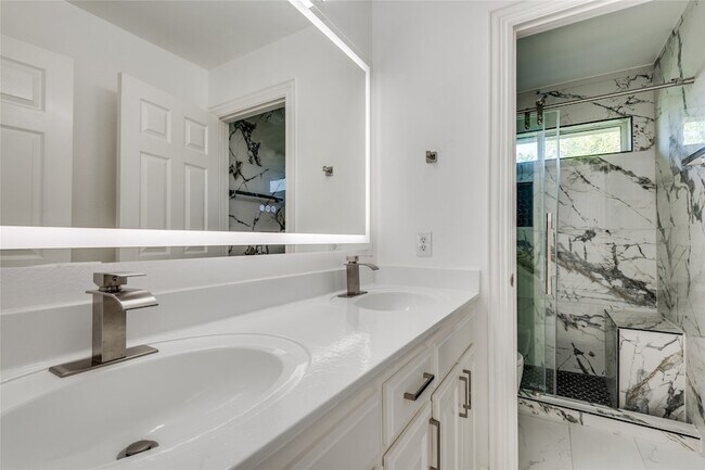 Building Photo - 7417 Marigold Dr