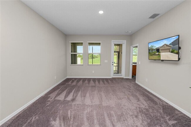 Building Photo - 6577 Great Bear Dr