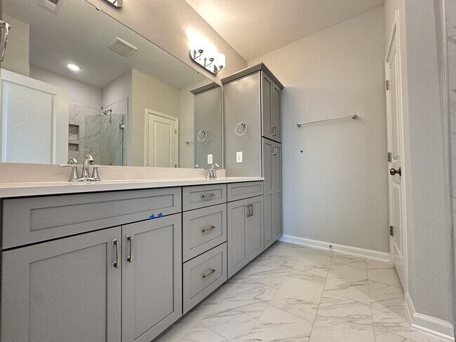 Building Photo - 2815 Carbondale Ct