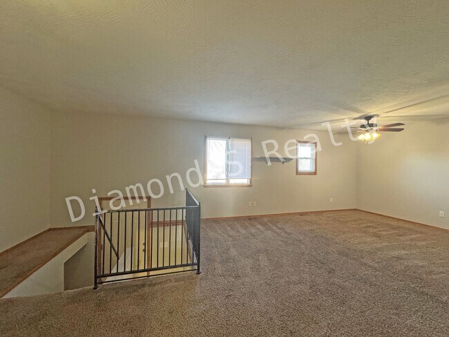 Building Photo - 1204 Flora St