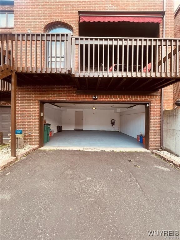 Building Photo - 357 Lakefront Blvd