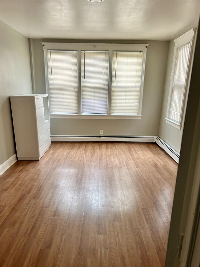 Building Photo - 24 Eastern Pkwy