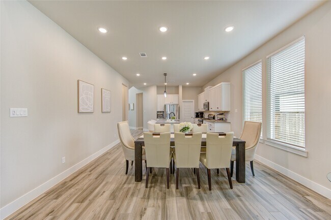 Building Photo - 296 Mallorn Ln