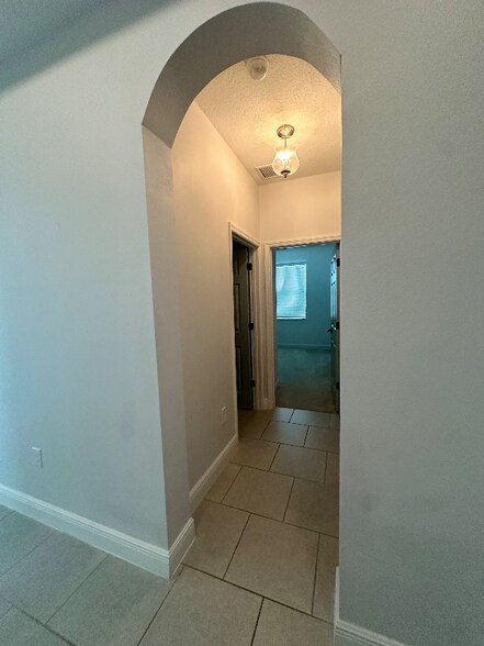 Building Photo - 16128 Mead St