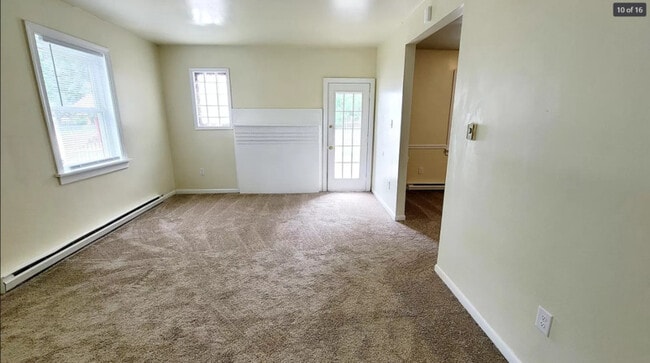 Building Photo - 1306 Bowen St