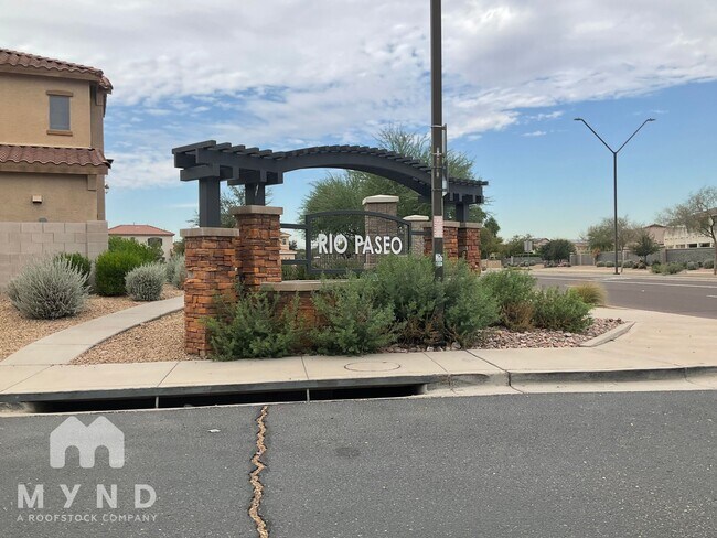 Building Photo - 2507 N 148th Dr