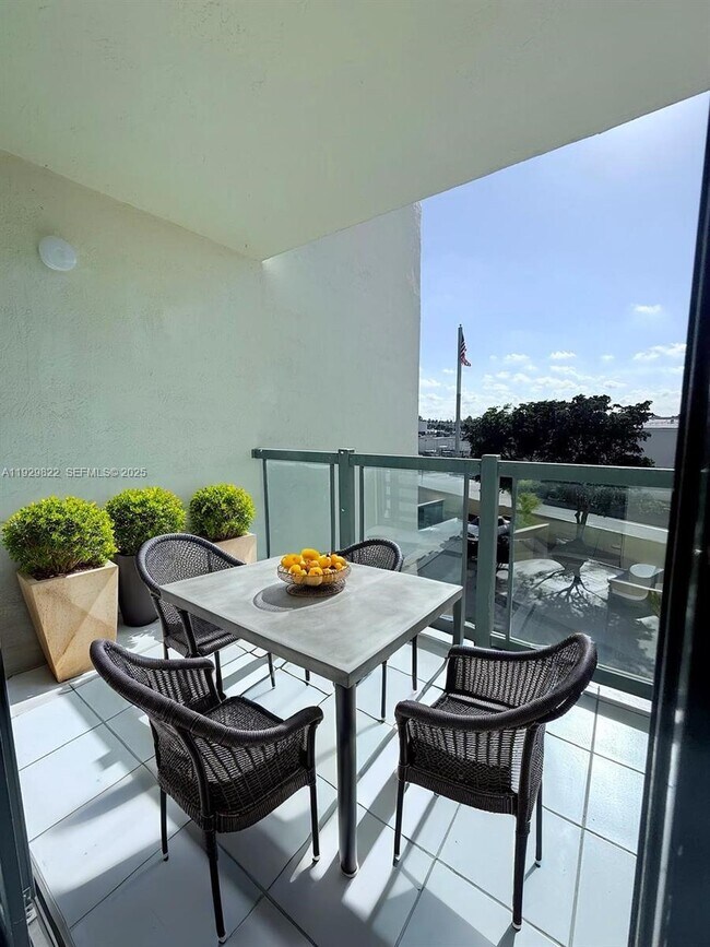 Building Photo - 2055 SW 122nd Ave