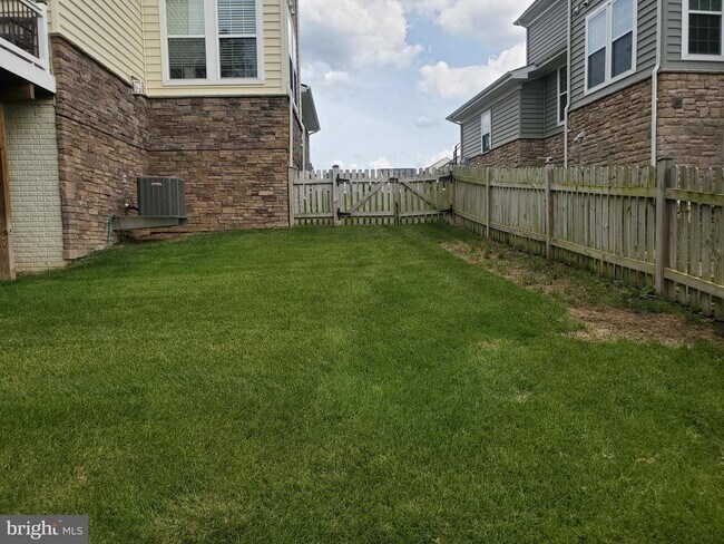 Building Photo - 20950 Ashburn Heights Dr