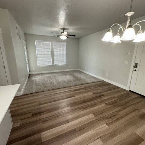 Building Photo - JACKSON KK 201 (PRIVATE)