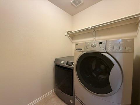 Building Photo - 909 Mangrove Dr
