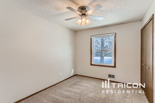 Building Photo - 11227 Sumter Ave N