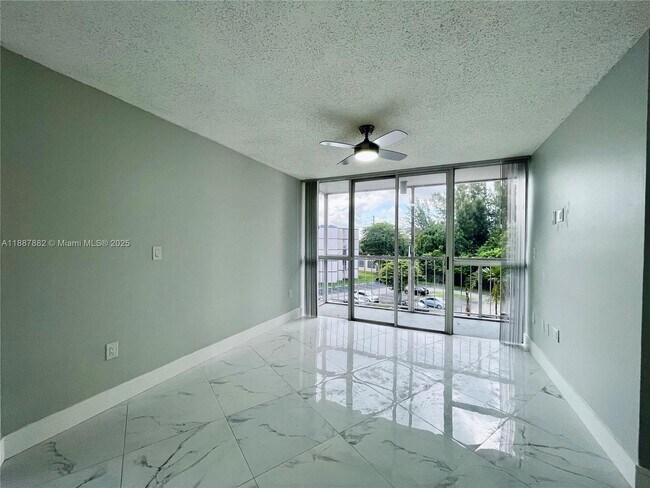 Building Photo - 7125 NW 186th St