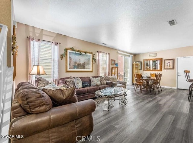 Building Photo - 2562 Kenwood Ct