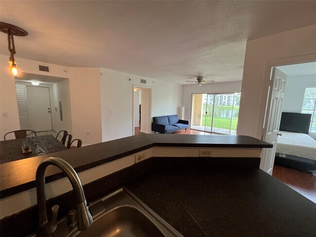 Building Photo - 4101 San Marino Blvd