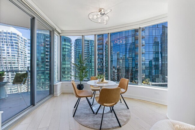 Building Photo - 201 Folsom St