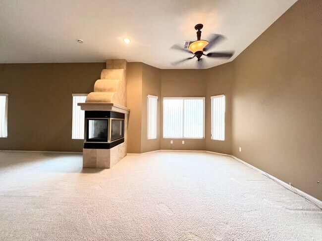 Building Photo - 2105 Eaglepath Cir