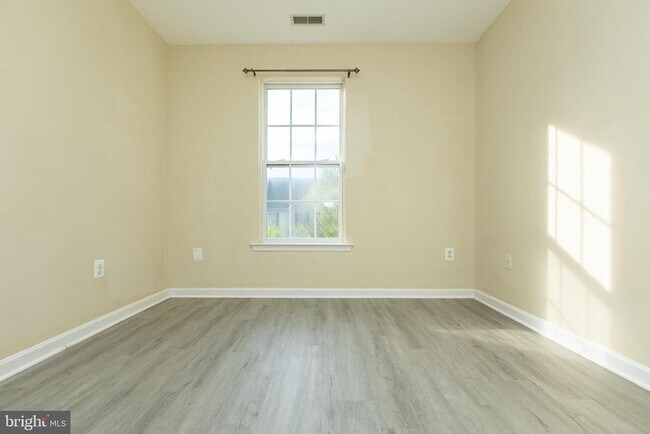 Building Photo - 8213 Brooktree St