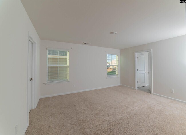Building Photo - 204 Dunham Rd