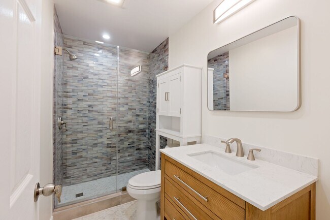 Building Photo - Private 1BD ADU Retreat with Spacious Private Rear Yard – Near CSUN