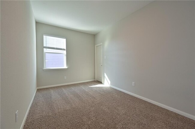 Building Photo - 248 Mount Vernon Way