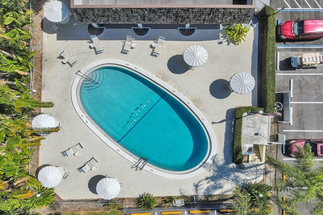 Building Photo - 3123 Oakland Shores Dr