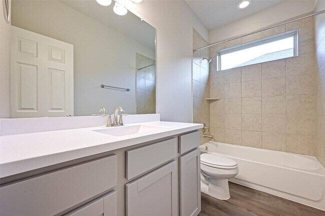 Building Photo - 983 Golden Willow Ln
