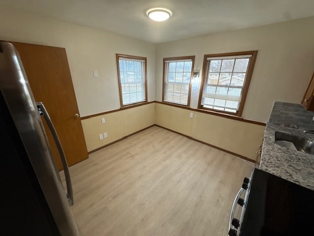 Building Photo - 1001 Loekes Dr