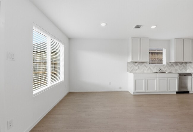 Building Photo - 6323 Geyser Starish Dr