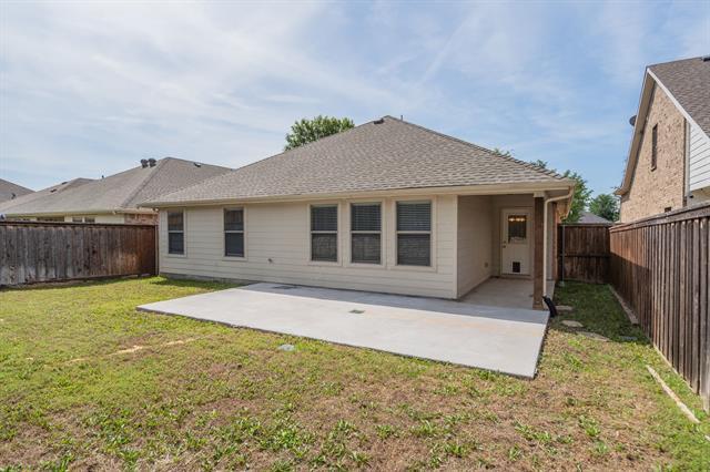 Building Photo - 9604 Palm Valley Dr