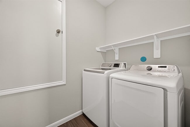 Building Photo - 16039 Kingfield Haven Dr