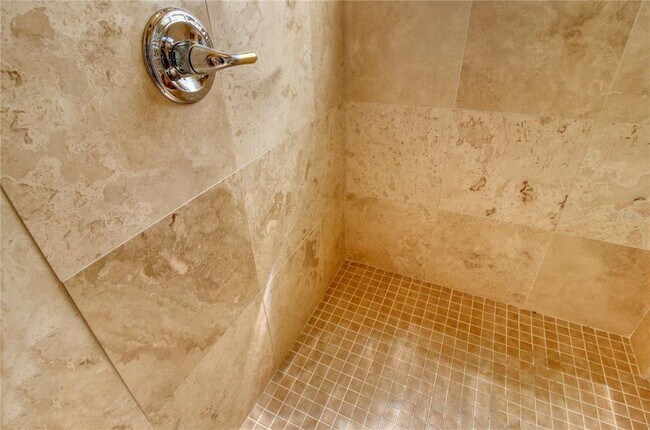 Building Photo - 110 Portofino Dr