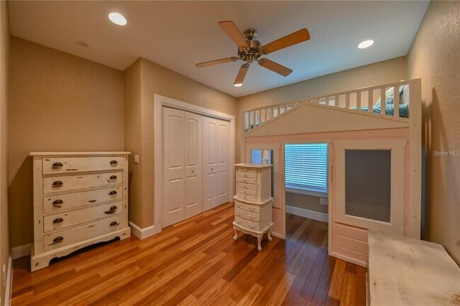 Building Photo - 3035 Granville Ct N