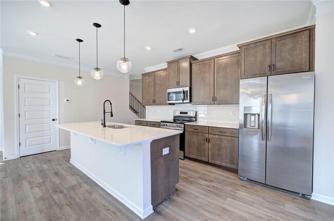 Building Photo - 401 Perth Dr